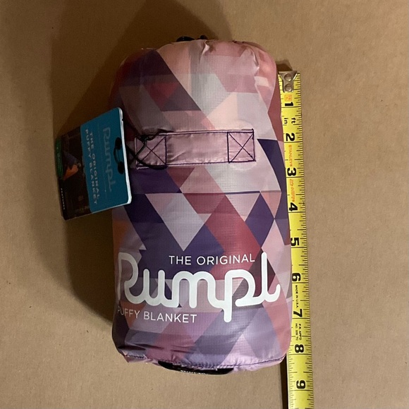 Kids Rumpl Jr Original Puffy Blanket Geo Rose 28”x40” - Picture 6 of 8
